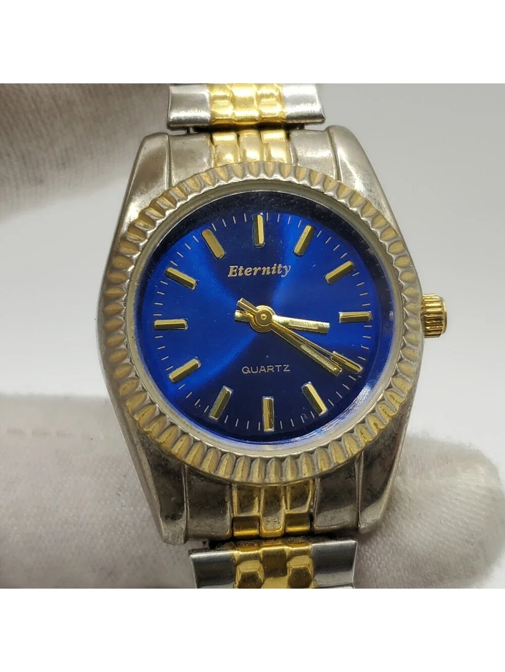 Enternity Quartz Watch Womens 25mm Blue Dial Stretch Band New Battery